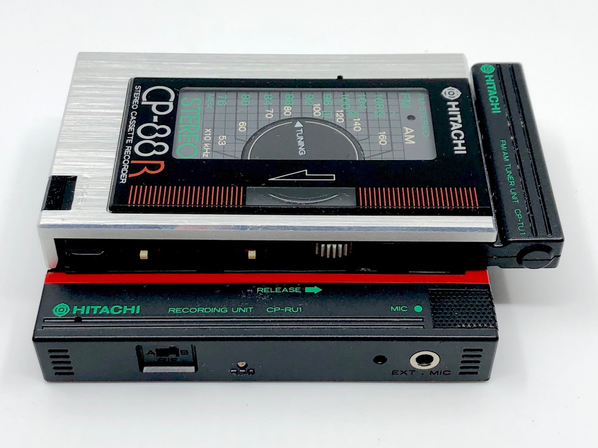 HITACHI CP-88R ステレオカセットレコーダー 本体ジャンク Hitachi CP-88R - The World's Smallest Portable Cassette Recorder