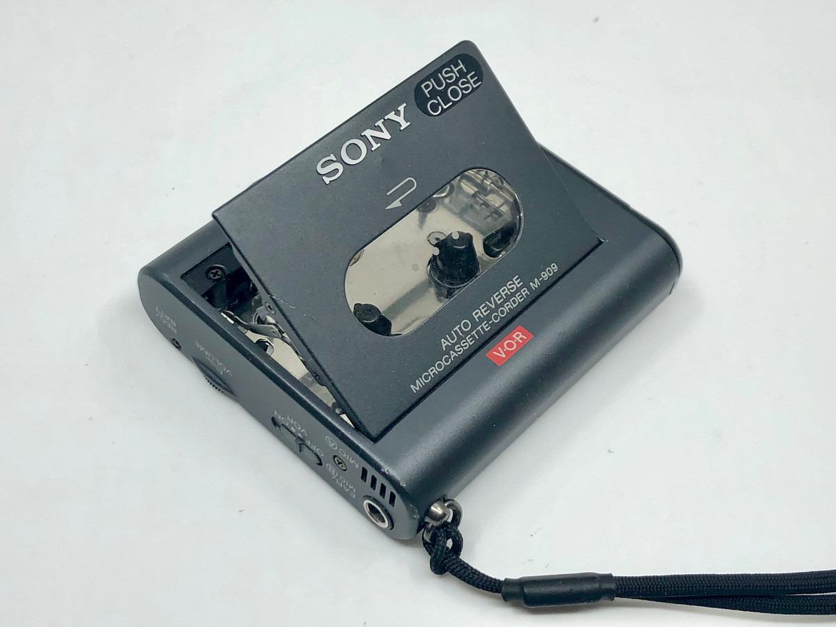 The Smallest Tape Recorder in the World Sony M-909 | Just-Cassette
