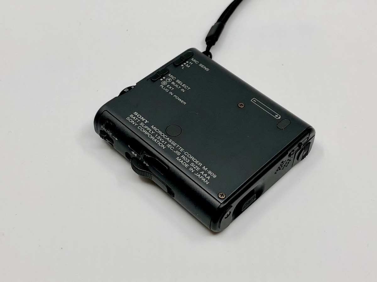 The Smallest Tape Recorder in the World Sony M-909 | Just-Cassette