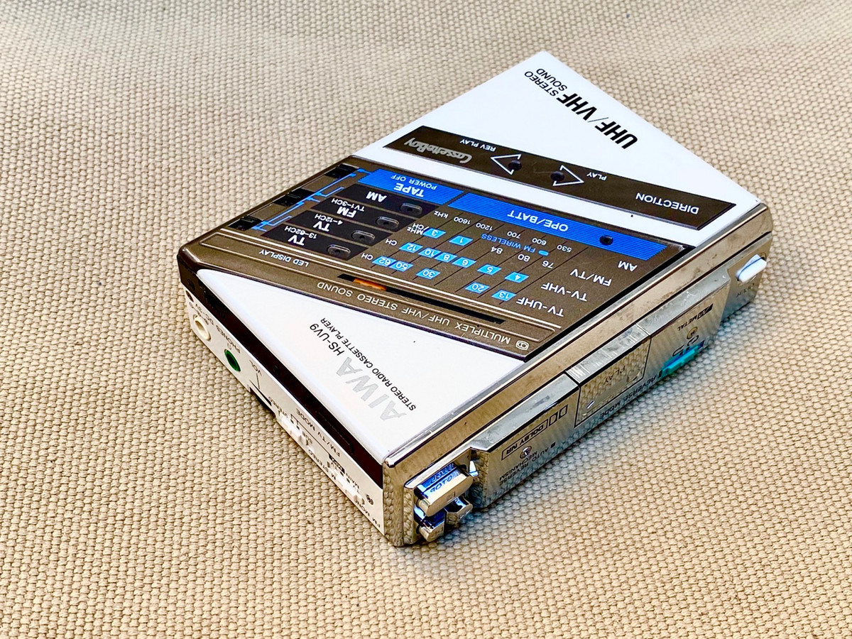Aiwa HS-UV9 CassetteBoy White Portable Cassette Player | Just-Cassette