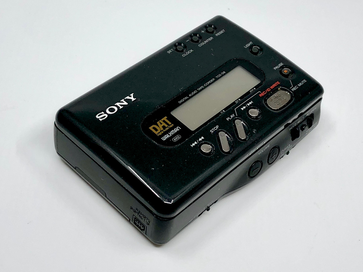 SONY TCD-D8 DAT Recorder | Just-Cassette