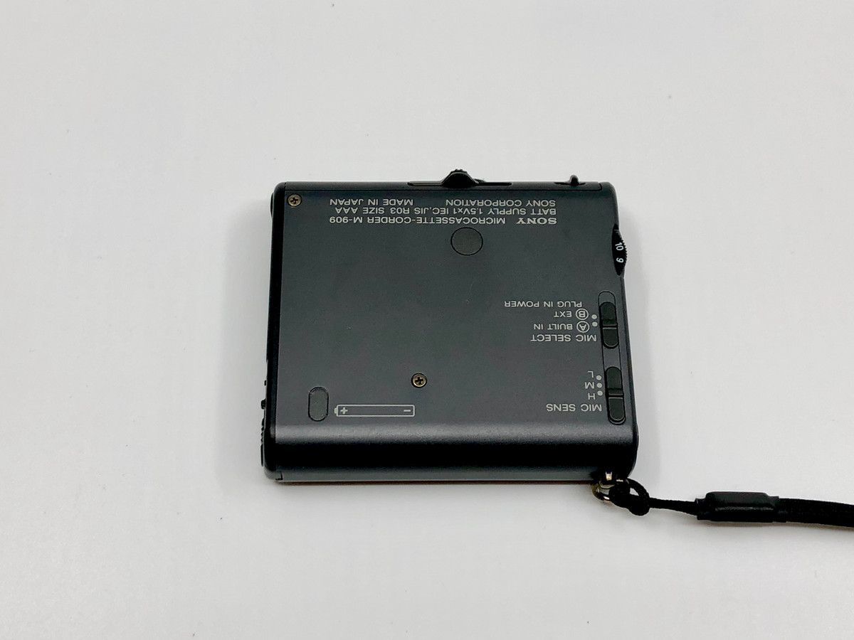 The Smallest Tape Recorder in the World Sony M-909 | Just-Cassette