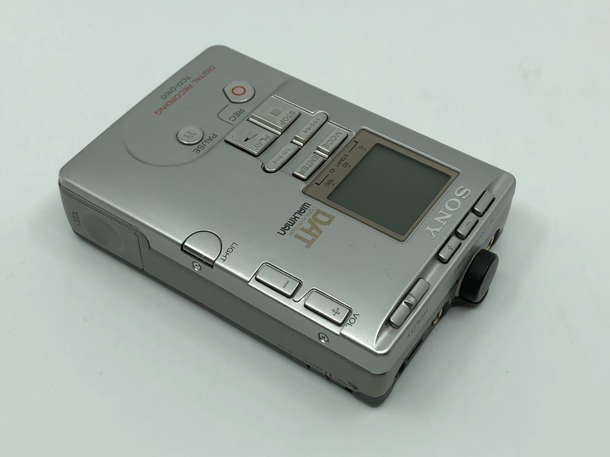 SONY TCD-D100 DAT ウォークマン ポータブル カセットレコーダー Sony TCD-D100 DAT Recorder | Just-Cassette