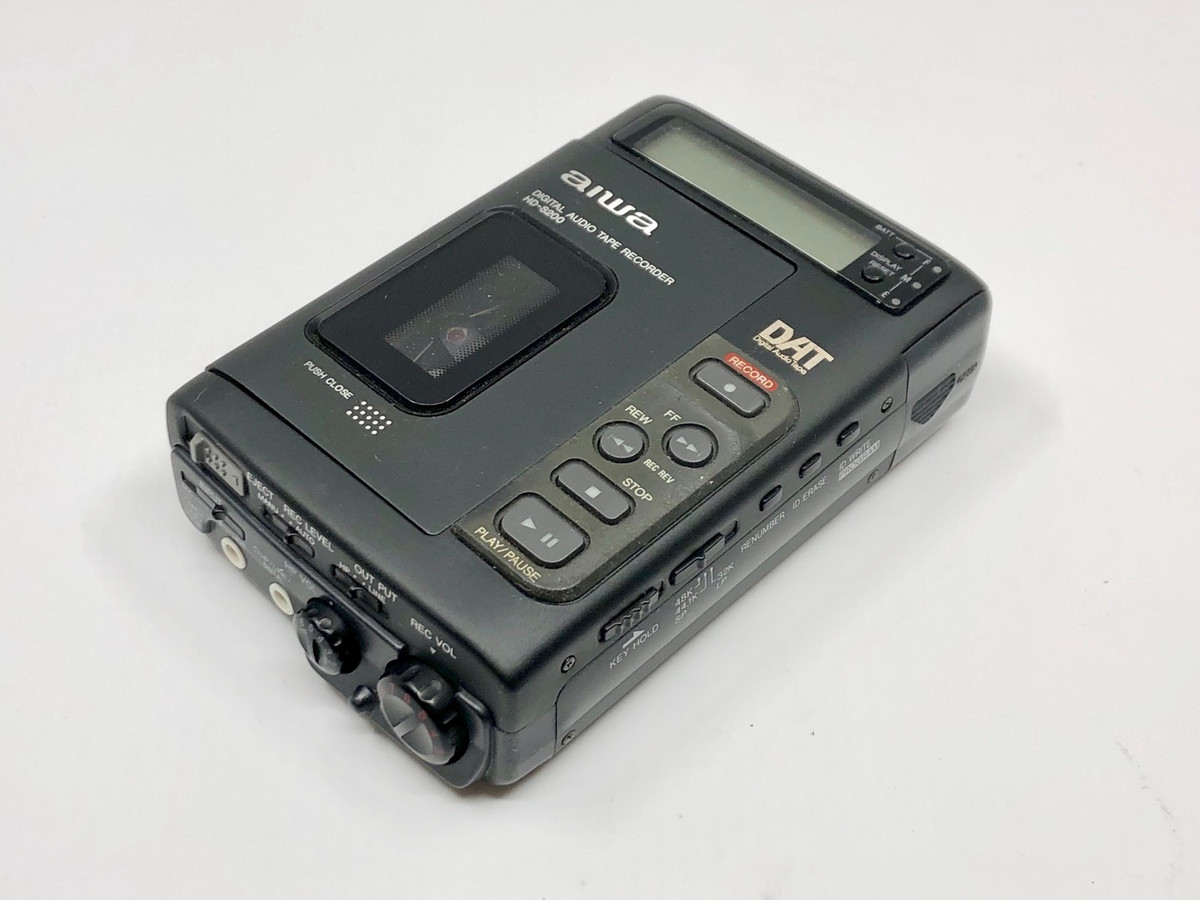 Aiwa HD-S200 DAT Digital Audio Tape Recorder | Just-Cassette